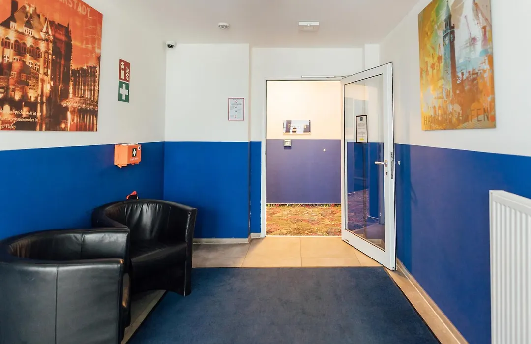 Myky Aparthotel Harburg - Free Parking-1